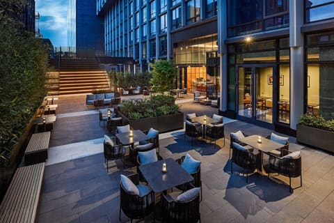 The George Manhattan, Tapestry Collection by Hilton