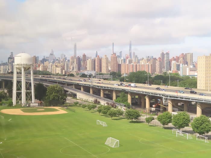 El puente Robert F. Kennedy, que cruza el East River cerca del puente Hell Gate