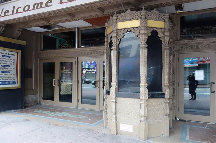 El antiguo Teatro Loew’s Valencia en Jamaica Avenue y la calle 165, hoy Tabernacle of Prayer