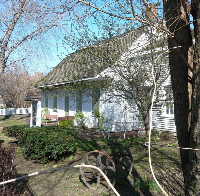 West side of the Onderdonk House