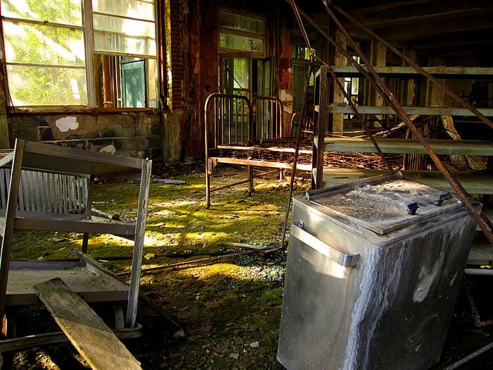 Weathered pavilion of the Seaview Hospital complex